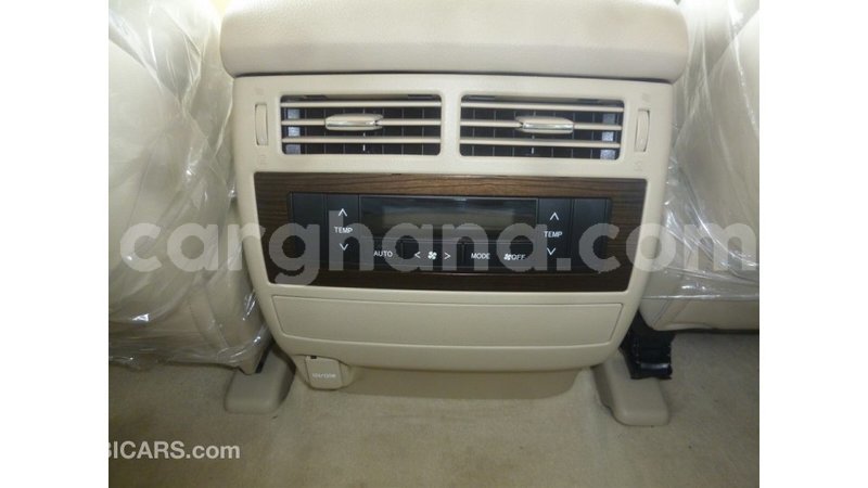 Big with watermark toyota land cruiser ashanti import dubai 21526