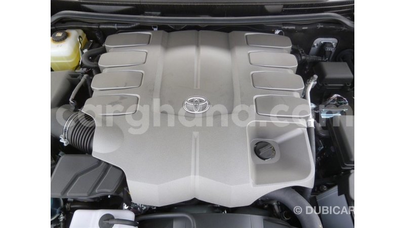 Big with watermark toyota land cruiser ashanti import dubai 21526