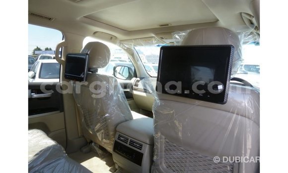 Sayi Imported Toyota Land Cruiser White Mota in Import - Dubai a Ashanti Sayi Imported Toyota Land Cruiser White Mota in Import - Dubai a Ashanti