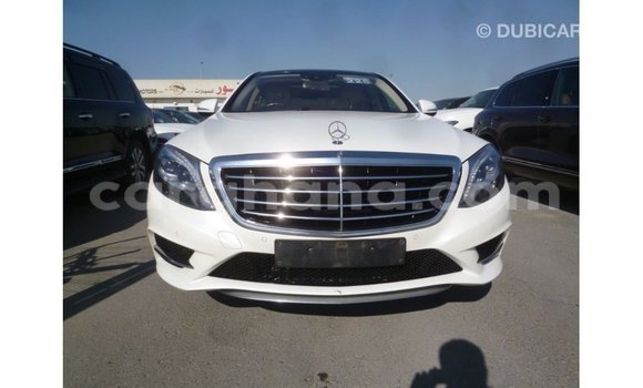 Sayi Imported Mercedes-Benz A200 White Mota in Import - Dubai a Ashanti Sayi Imported Mercedes-Benz A200 White Mota in Import - Dubai a Ashanti