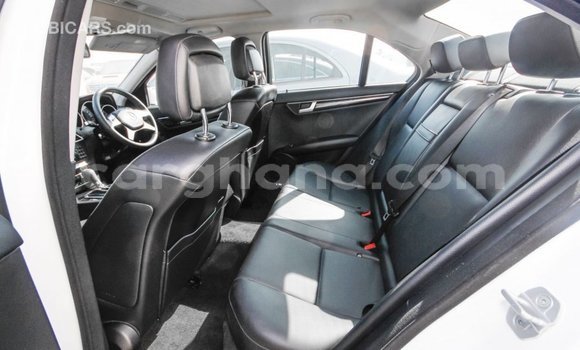 Ra Imported Mercedes‒Benz 200 funfun Ọkọ̀ in Import - Dubai ni Ashanti Ra Imported Mercedes‒Benz 200 funfun Ọkọ̀ in Import - Dubai ni Ashanti