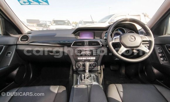 Ra Imported Mercedes‒Benz 200 funfun Ọkọ̀ in Import - Dubai ni Ashanti Ra Imported Mercedes‒Benz 200 funfun Ọkọ̀ in Import - Dubai ni Ashanti