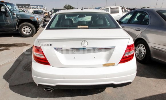 Ra Imported Mercedes‒Benz 200 funfun Ọkọ̀ in Import - Dubai ni Ashanti Ra Imported Mercedes‒Benz 200 funfun Ọkọ̀ in Import - Dubai ni Ashanti
