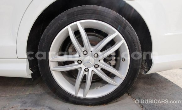 Ra Imported Mercedes‒Benz 200 funfun Ọkọ̀ in Import - Dubai ni Ashanti Ra Imported Mercedes‒Benz 200 funfun Ọkọ̀ in Import - Dubai ni Ashanti