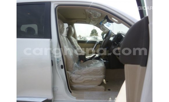 Ra Imported Toyota Prado funfun Ọkọ̀ in Import - Dubai ni Ashanti Ra Imported Toyota Prado funfun Ọkọ̀ in Import - Dubai ni Ashanti