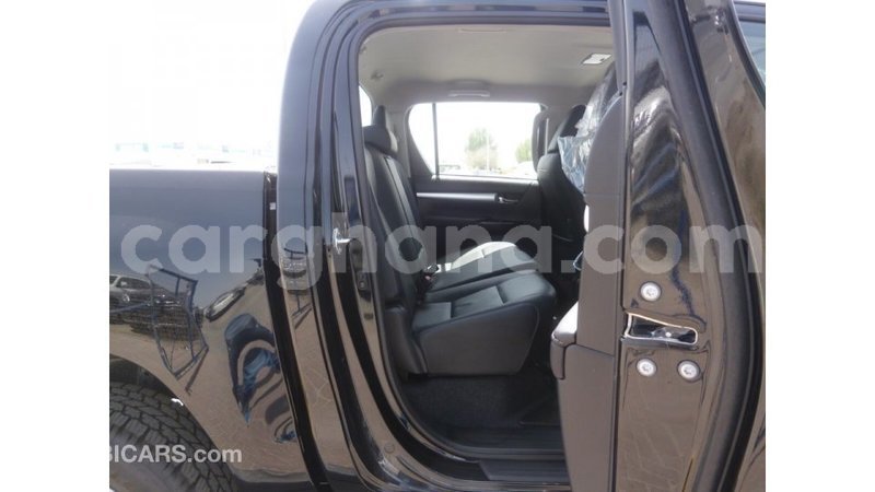 Big with watermark toyota hilux ashanti import dubai 21579