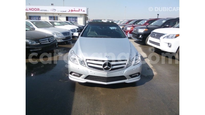 Big with watermark mercedes benz 250 ashanti import dubai 21581