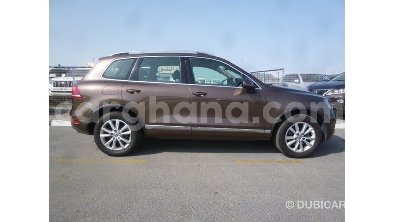 Big with watermark volkswagen touareg ashanti import dubai 21584