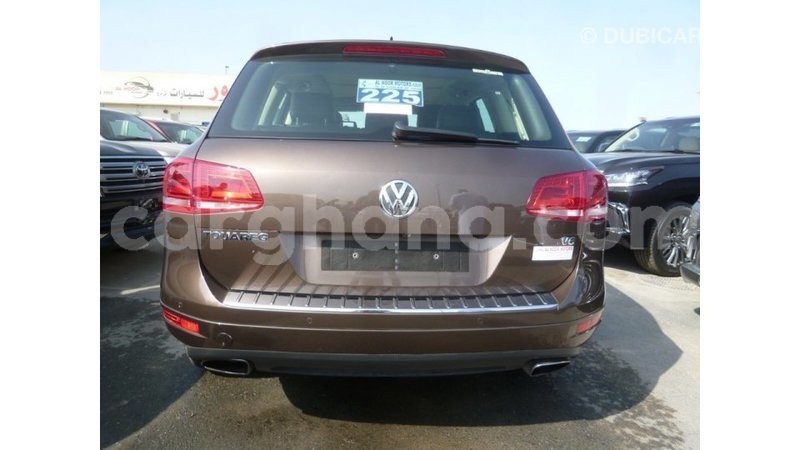 Big with watermark volkswagen touareg ashanti import dubai 21584