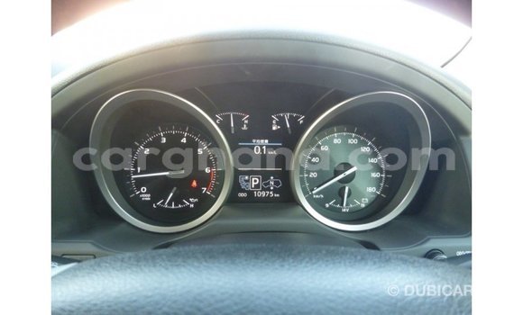Sayi Imported Toyota Land Cruiser White Mota in Import - Dubai a Ashanti Sayi Imported Toyota Land Cruiser White Mota in Import - Dubai a Ashanti