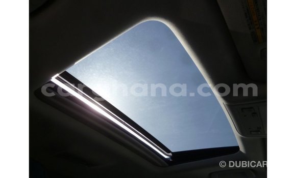 Sayi Imported Toyota Land Cruiser White Mota in Import - Dubai a Ashanti Sayi Imported Toyota Land Cruiser White Mota in Import - Dubai a Ashanti