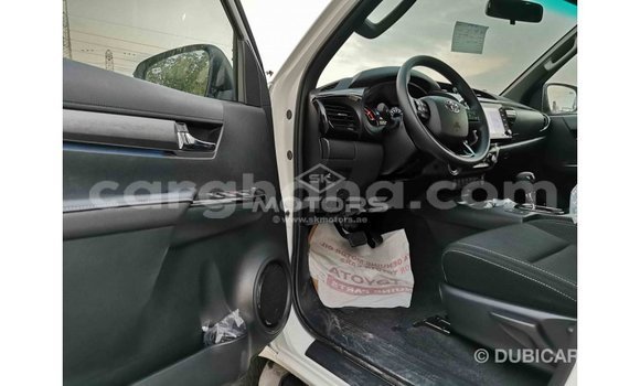 Ra Imported Toyota Hilux funfun Ọkọ̀ in Import - Dubai ni Ashanti Ra Imported Toyota Hilux funfun Ọkọ̀ in Import - Dubai ni Ashanti