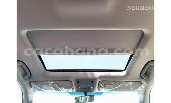 Buy Import Toyota Land Cruiser White Car in Import - Dubai in Ashanti Buy Import Toyota Land Cruiser White Car in Import - Dubai in Ashanti