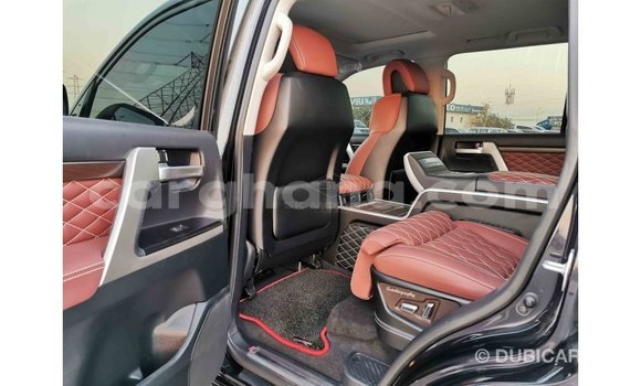 Buy Import Toyota Land Cruiser Black Car in Import - Dubai in Ashanti Buy Import Toyota Land Cruiser Black Car in Import - Dubai in Ashanti