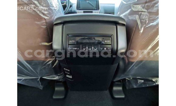 Sayi Imported Toyota Prado White Mota in Import - Dubai a Ashanti Sayi Imported Toyota Prado White Mota in Import - Dubai a Ashanti