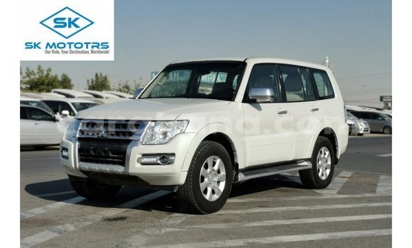 Sayi Imported Mitsubishi Pajero White Mota in Import - Dubai a Ashanti Sayi Imported Mitsubishi Pajero White Mota in Import - Dubai a Ashanti