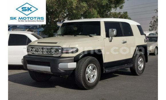 Sayi Imported Toyota FJ Cruiser Black Mota in Import - Dubai a Ashanti Sayi Imported Toyota FJ Cruiser Black Mota in Import - Dubai a Ashanti