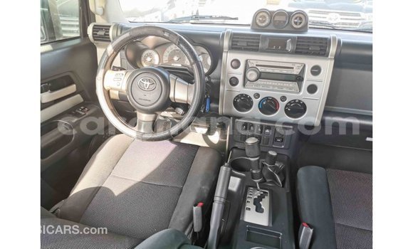 Sayi Imported Toyota FJ Cruiser Black Mota in Import - Dubai a Ashanti Sayi Imported Toyota FJ Cruiser Black Mota in Import - Dubai a Ashanti
