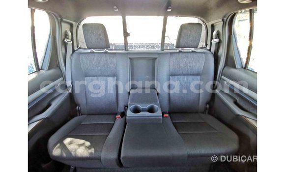 Sayi Imported Toyota Hilux Red Mota in Import - Dubai a Ashanti Sayi Imported Toyota Hilux Red Mota in Import - Dubai a Ashanti