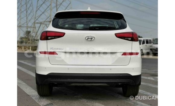 Buy Import Hyundai Tucson White Car in Import - Dubai in Ashanti Buy Import Hyundai Tucson White Car in Import - Dubai in Ashanti