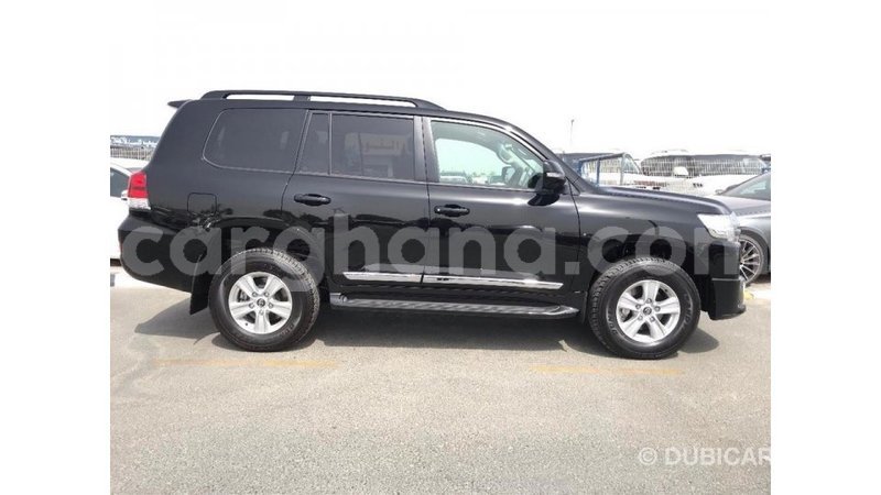 Big with watermark toyota land cruiser ashanti import dubai 21660