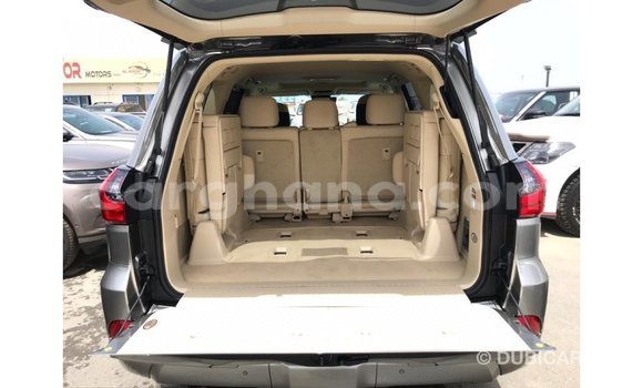 Sayi Imported Lexus LX Sauran Mota in Import - Dubai a Ashanti Sayi Imported Lexus LX Sauran Mota in Import - Dubai a Ashanti