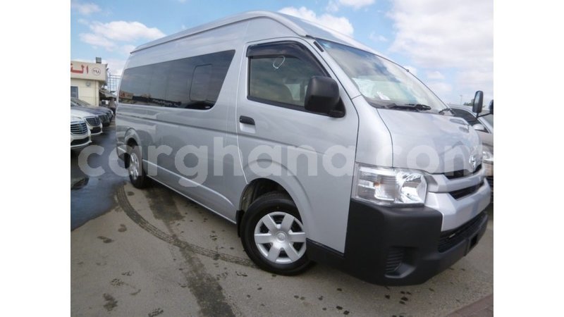 Big with watermark toyota hiace ashanti import dubai 21665