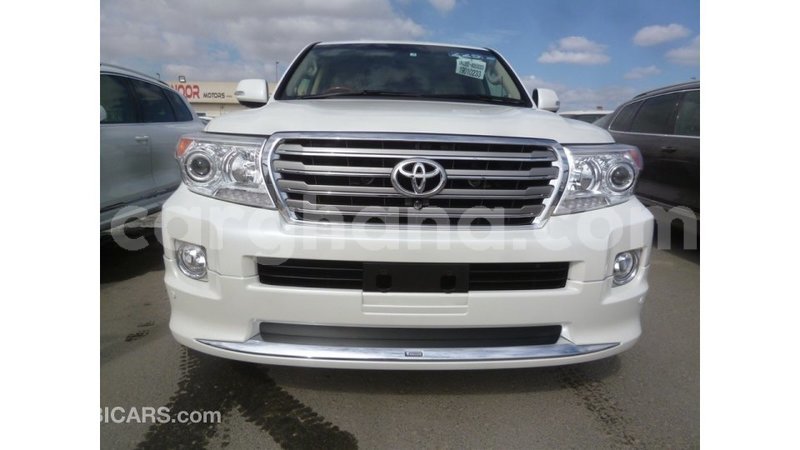 Big with watermark toyota land cruiser ashanti import dubai 21666