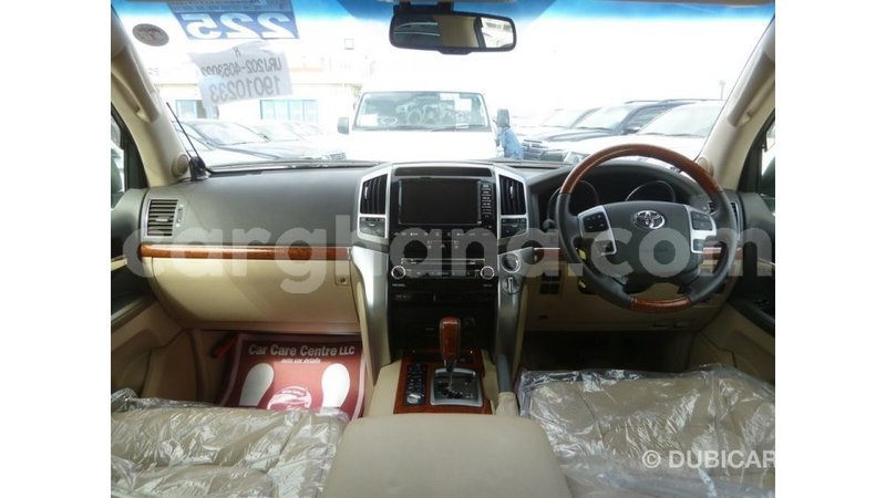 Big with watermark toyota land cruiser ashanti import dubai 21666