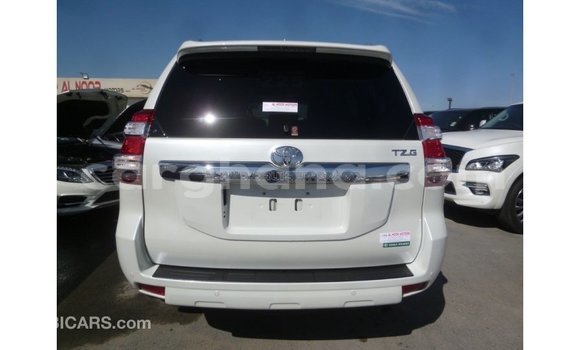 Ra Imported Toyota Prado funfun Ọkọ̀ in Import - Dubai ni Ashanti Ra Imported Toyota Prado funfun Ọkọ̀ in Import - Dubai ni Ashanti