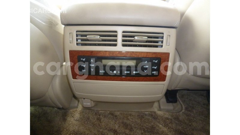 Big with watermark toyota land cruiser ashanti import dubai 21666