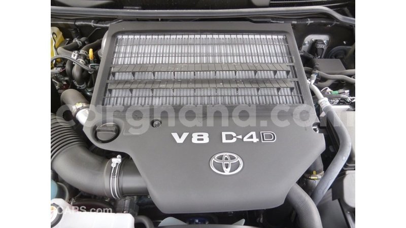 Big with watermark toyota land cruiser ashanti import dubai 21673