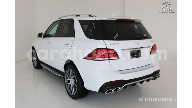 Big with watermark mercedes benz gle ashanti import dubai 21676