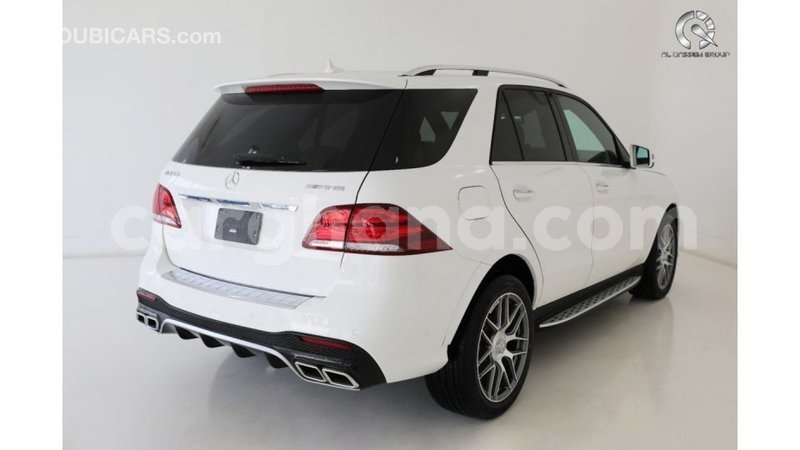 Big with watermark mercedes benz gle ashanti import dubai 21676