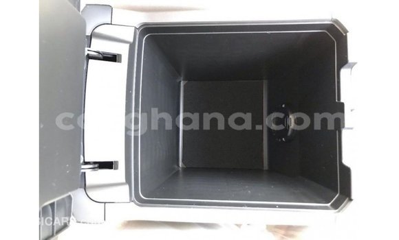 Ra Imported Toyota Prado Miiran Ọkọ̀ in Import - Dubai ni Ashanti Ra Imported Toyota Prado Miiran Ọkọ̀ in Import - Dubai ni Ashanti