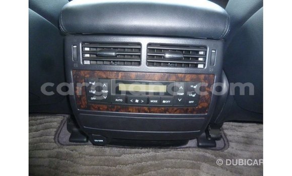 Sayi Imported Toyota Land Cruiser White Mota in Import - Dubai a Ashanti Sayi Imported Toyota Land Cruiser White Mota in Import - Dubai a Ashanti
