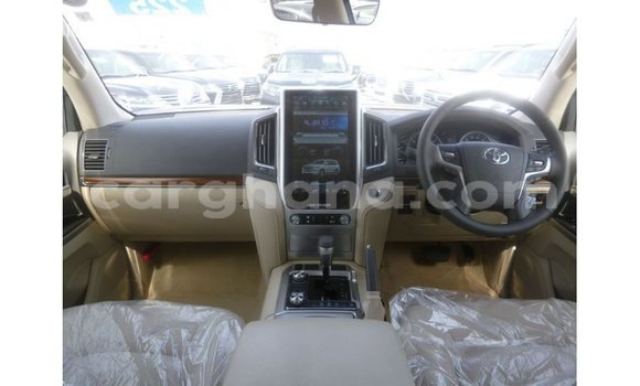 Buy Import Toyota Land Cruiser White Car in Import - Dubai in Ashanti Buy Import Toyota Land Cruiser White Car in Import - Dubai in Ashanti