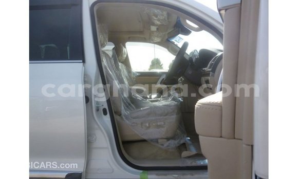 Buy Import Toyota Land Cruiser White Car in Import - Dubai in Ashanti Buy Import Toyota Land Cruiser White Car in Import - Dubai in Ashanti