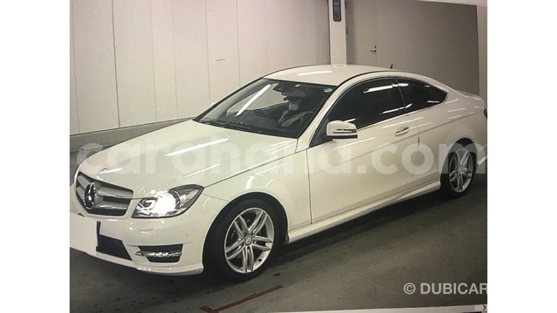 Big with watermark mercedes benz a200 ashanti import dubai 21695