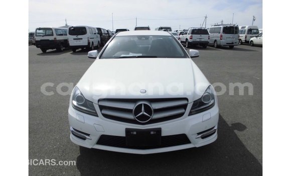 Ra Imported Mercedes-Benz A200 funfun Ọkọ̀ in Import - Dubai ni Ashanti Ra Imported Mercedes-Benz A200 funfun Ọkọ̀ in Import - Dubai ni Ashanti