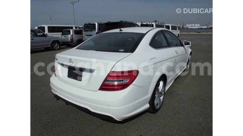 Big with watermark mercedes benz a200 ashanti import dubai 21695