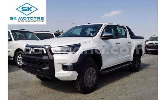 Ra Imported Toyota Hilux funfun Ọkọ̀ in Import - Dubai ni Ashanti Ra Imported Toyota Hilux funfun Ọkọ̀ in Import - Dubai ni Ashanti