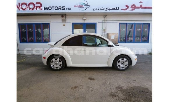 Sayi Imported Volkswagen Beetle White Mota in Import - Dubai a Ashanti Sayi Imported Volkswagen Beetle White Mota in Import - Dubai a Ashanti