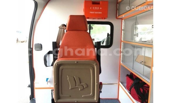 Sayi Imported Toyota Hiace White Mota in Import - Dubai a Ashanti Sayi Imported Toyota Hiace White Mota in Import - Dubai a Ashanti