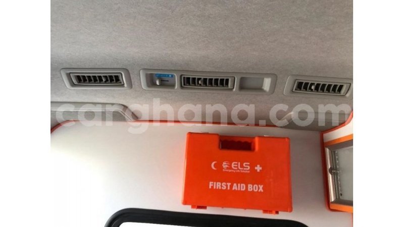 Big with watermark toyota hiace ashanti import dubai 21698