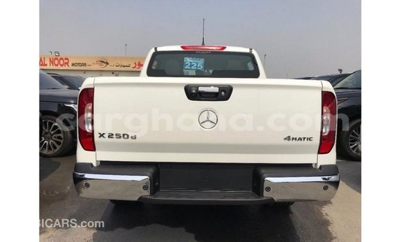 Buy Import Mercedes‒Benz 250 White Car in Import - Dubai in Ashanti Buy Import Mercedes‒Benz 250 White Car in Import - Dubai in Ashanti