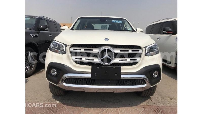 Big with watermark mercedes benz 250 ashanti import dubai 21700