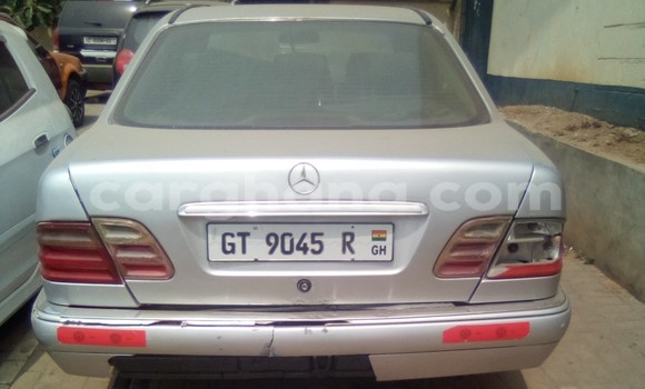 Buy Used Mercedes‒Benz 250 Silver Car in Accra in Greater Accra Buy Used Mercedes‒Benz 250 Silver Car in Accra in Greater Accra
