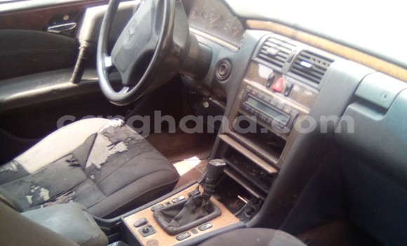 Buy Used Mercedes‒Benz 250 Silver Car in Accra in Greater Accra Buy Used Mercedes‒Benz 250 Silver Car in Accra in Greater Accra