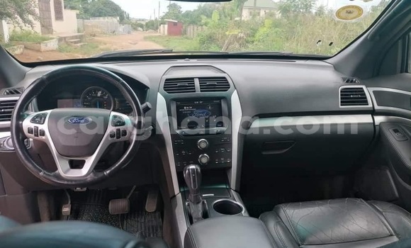 Sayi Na hannu Ford Excursion White Mota in Accra a Greater Accra Sayi Na hannu Ford Excursion White Mota in Accra a Greater Accra